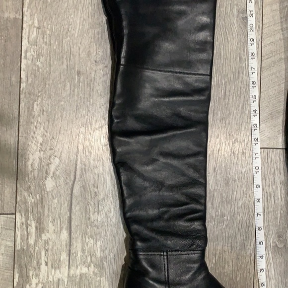 ❤️🔥 Stuart Weitzman OTK Boots ❤️🔥 - Picture 16 of 17